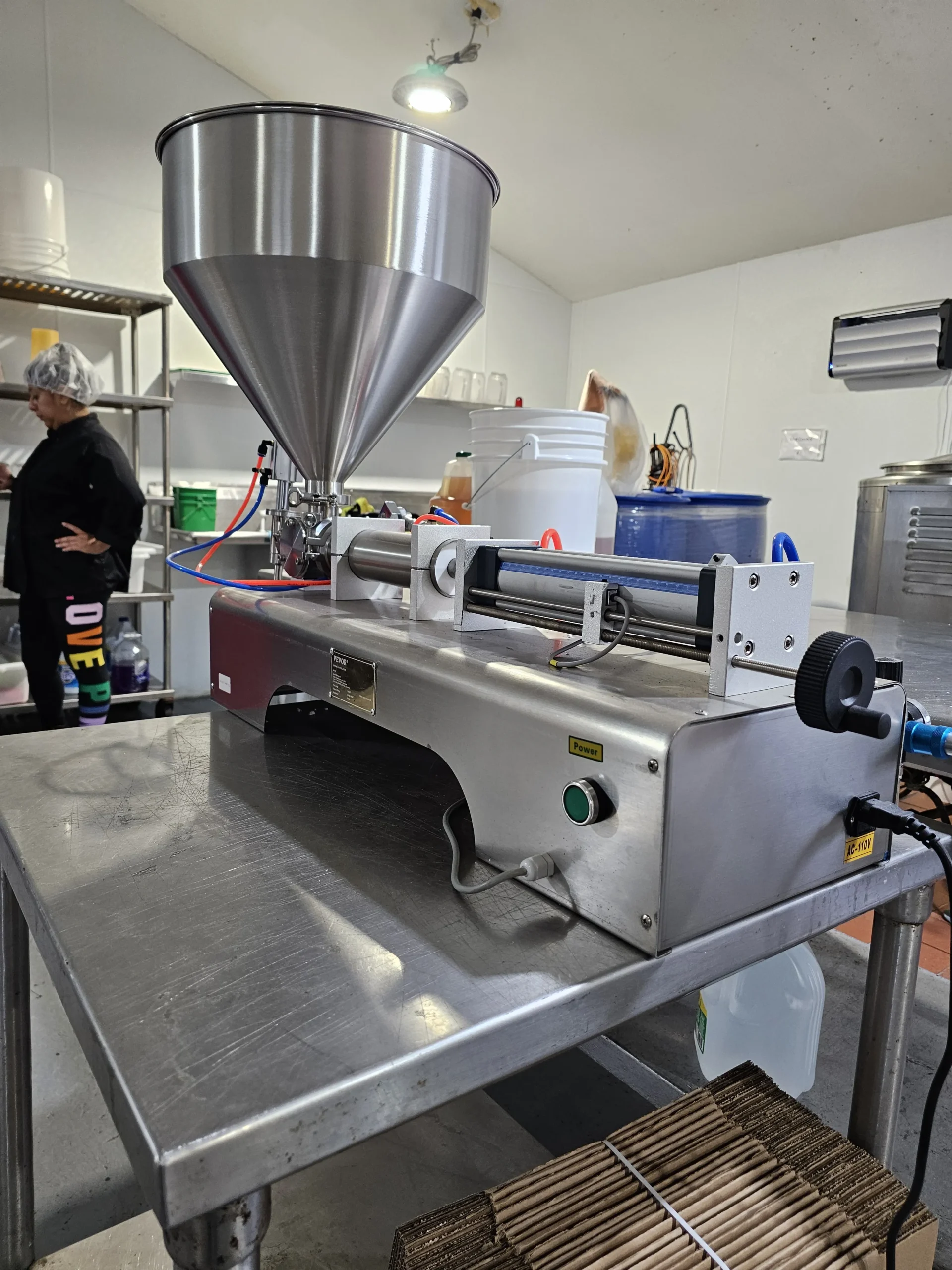 Piston filler photo 2